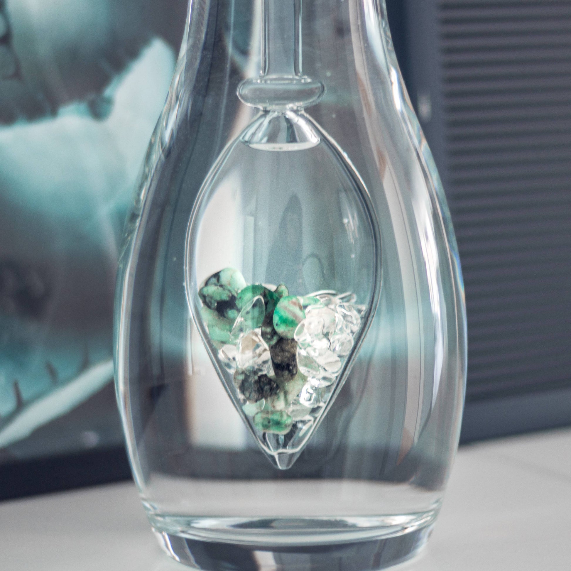 Era Crystal Water Carafe | VITALITY (Emerald & Clear Quartz)