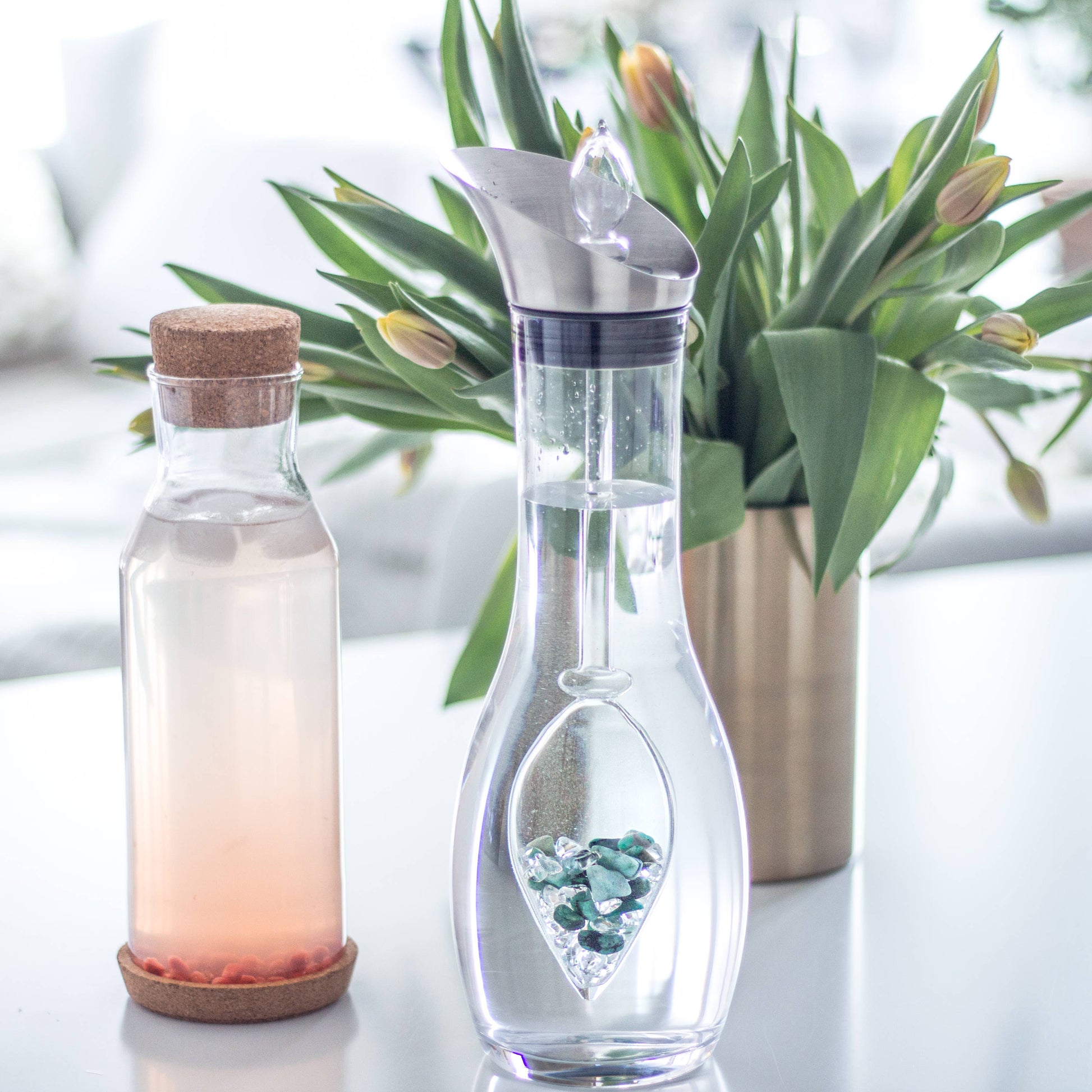 Era Crystal Water Carafe | VITALITY (Emerald & Clear Quartz)